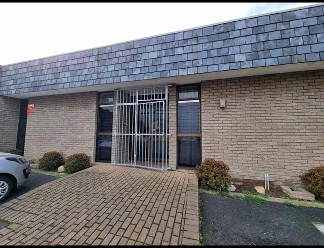 0 BEDROOM PROPERTY TO RENT IN KEMPENVILLE